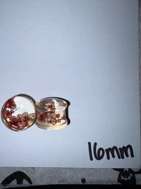 Clear Resin Floral Ear Plugs / Gauges - Pink Flower Inlay 16mm